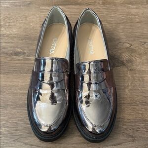 JustFab Shimmering Silver Loafers